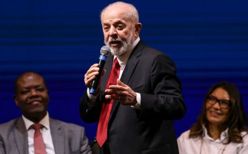 Lula diz que vê dívida social do Brasil como “impagável”; entenda