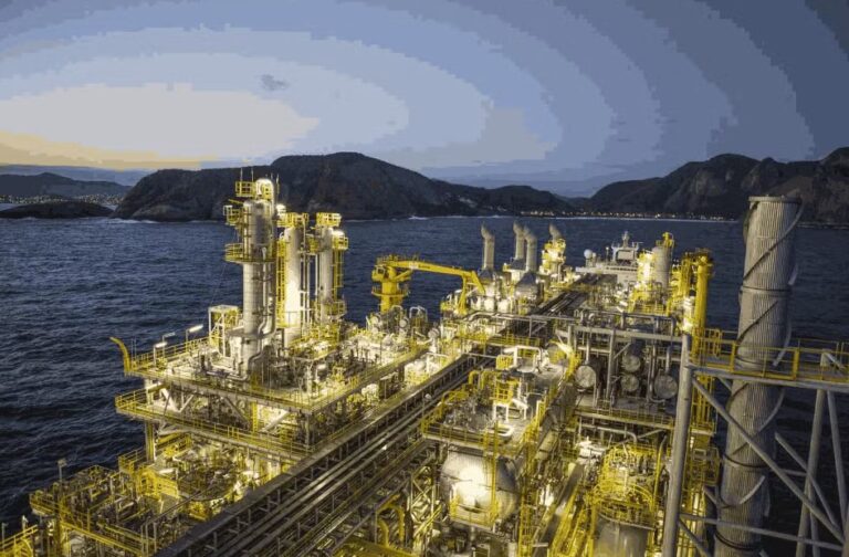 PRIO (PRIO3) enfrenta queda na produção de julho