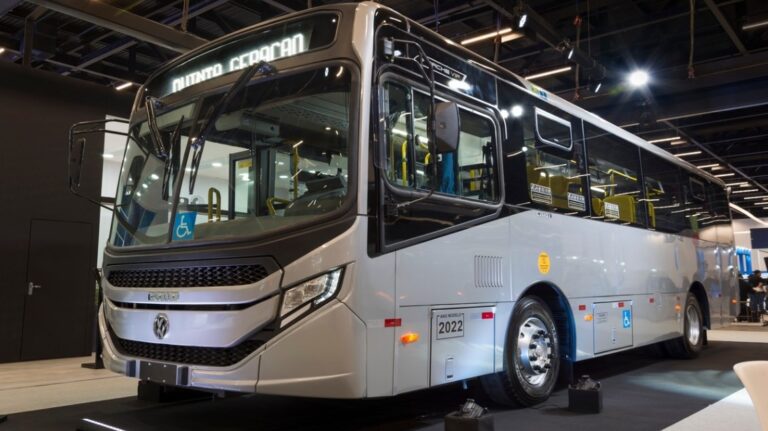 Marcopolo (POMO4), CPFL (CPFE3) e Cruzeiro do Sul (CSED3) anunciam proventos e recompra de ações