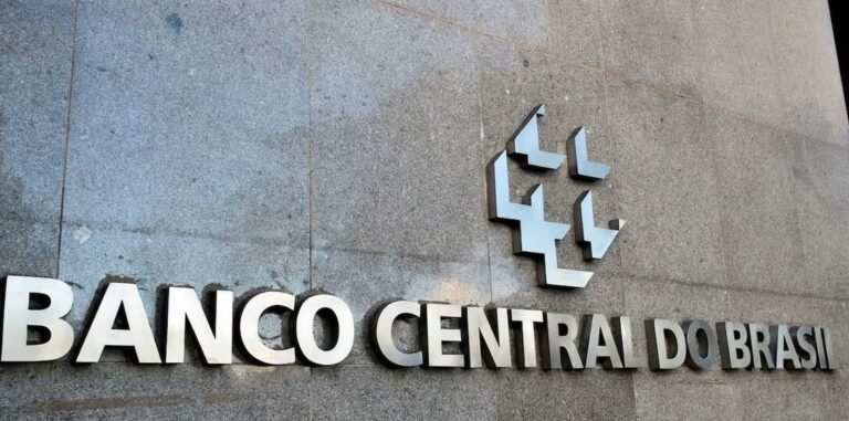 BC se prepara para elevar a Selic se necessário para conter inflação