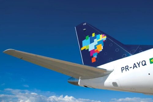 Azul (AZUL4) enfrenta queda acentuada após notícia mal interpretada sobre reestruturação