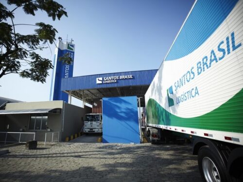 Santos Brasil (STBP3) registra crescimento na movimentação de contêineres e cargas em julho