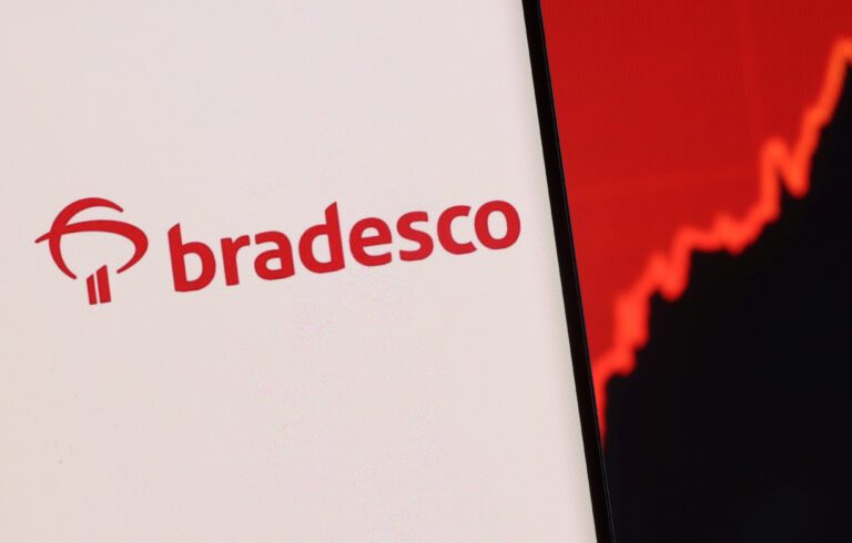 Bradesco e John Deere criam joint venture para atender o agronegócio