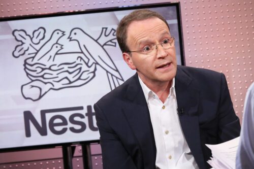 CEO da Nestlé renuncia após 8 anos; veja quem assumirá o cargo