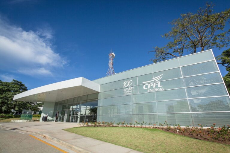 CPFL (CPFE3) tem lucro de R$ 1,1 bilhão no 2T24, saiba mais