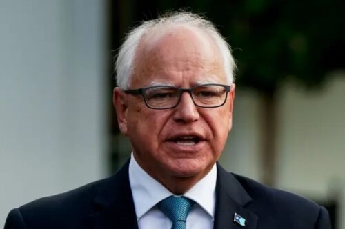 Kamala Harris anuncia Tim Walz como companheiro de chapa para as eleições de 2024