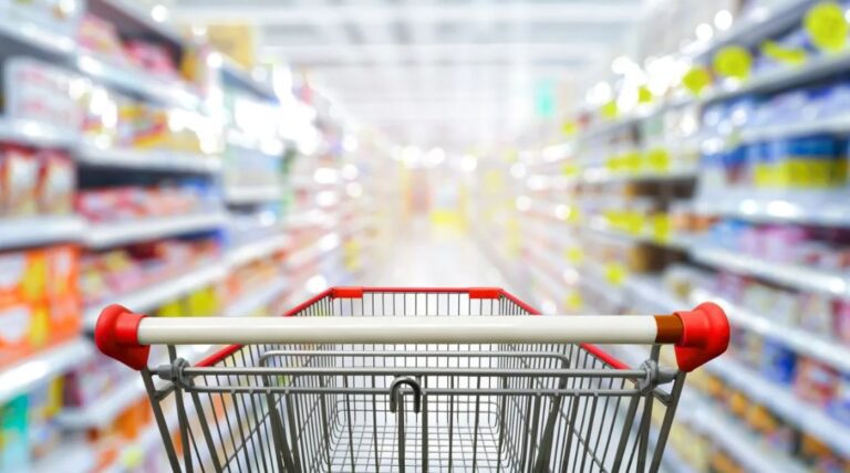 XP Investimentos não espera deterioração estrutural no setor de atacarejo