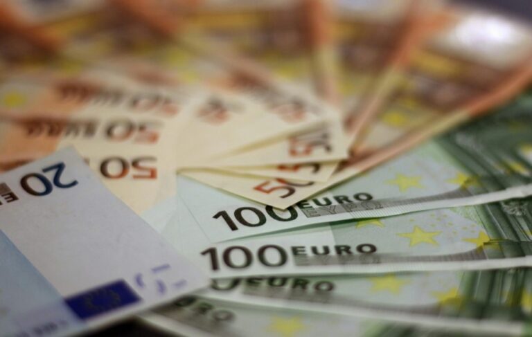 Inflação na Zona do Euro: projeção de 2% até fim de 2025