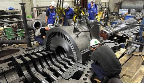 Encomendas à indústria dos EUA sobem 5% em julho, superando expectativas