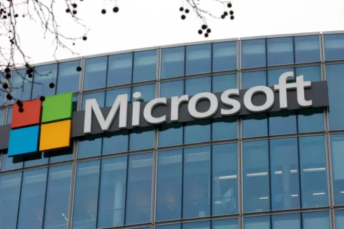 Microsoft anuncia programa de recompra ações e aumenta dividendos em 10%