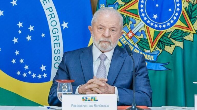 Impeachment de Lula: o pedido já reúne 92 assinaturas; Entenda as controvérsias do Programa Pé-de-Meia