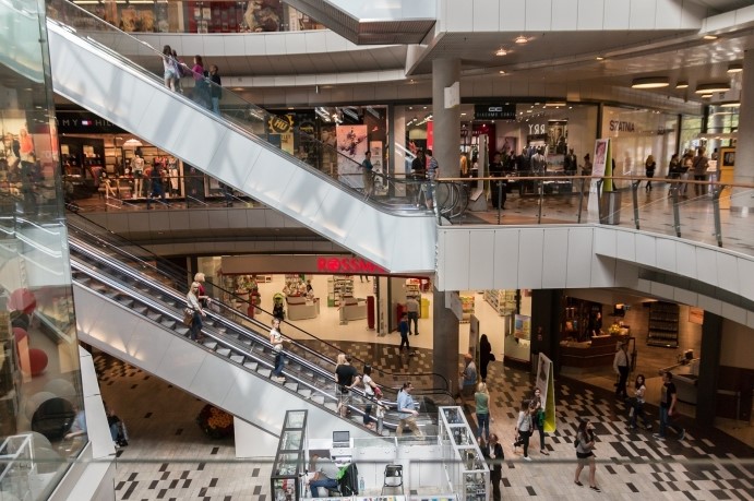 Impacto da Selic mais alta nas ações de Shoppings: o que esperar para o setor?
