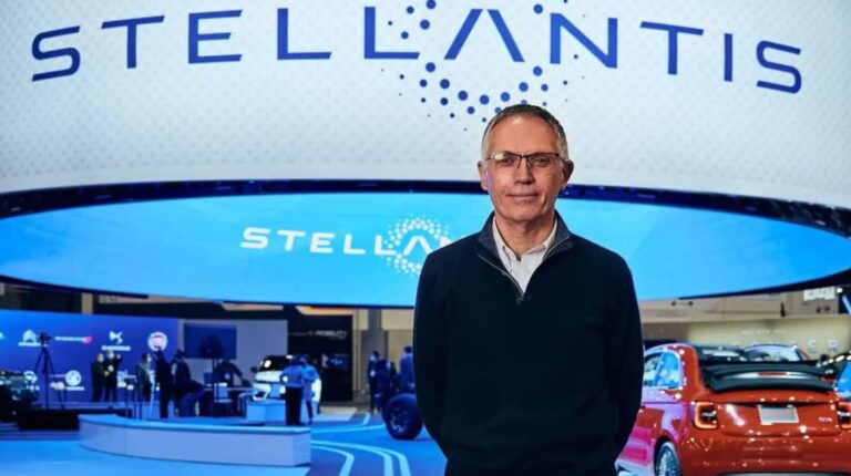 Ação da Stellantis cai 8,9% após saída de CEO Carlos Tavares