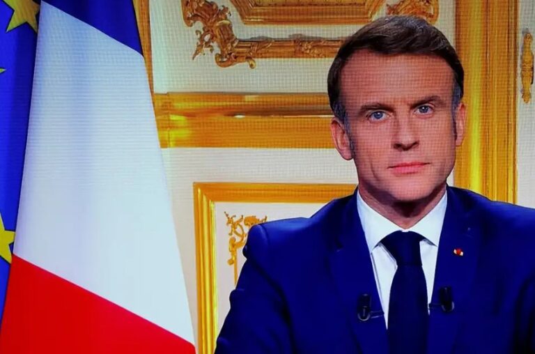 Macron reafirma que permanecerá no cargo até o fim do mandato