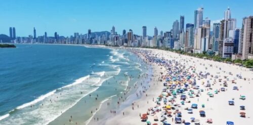Nóis vai descer pra BC? Balneário Camboriú tem o metro quadrado mais caro do Brasil!
