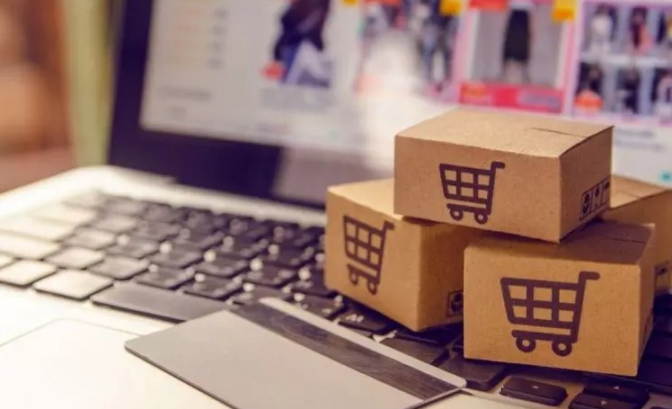 ‘Taxa das Blusinhas’: arrecadação recorde, impactos no mercado e nos Correios