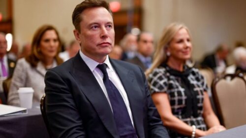 Elon Musk enfrenta resistência do governo dos EUA após pedido de detalhamento de atividades de funcionários