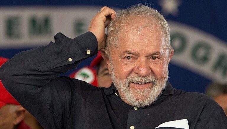 Lula enfrenta crescente rejeição em estados brasileiros, apontam pesquisas de opinião