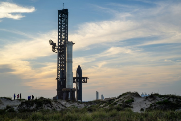 Starship, o megafoguete de Musk, pronto para novo voo de teste: SpaceX visa reutilização em missões espaciais