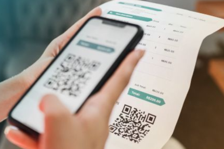 Bancos que não seguirão novas regras do Pix estão sujeitos a multas, afirma BC