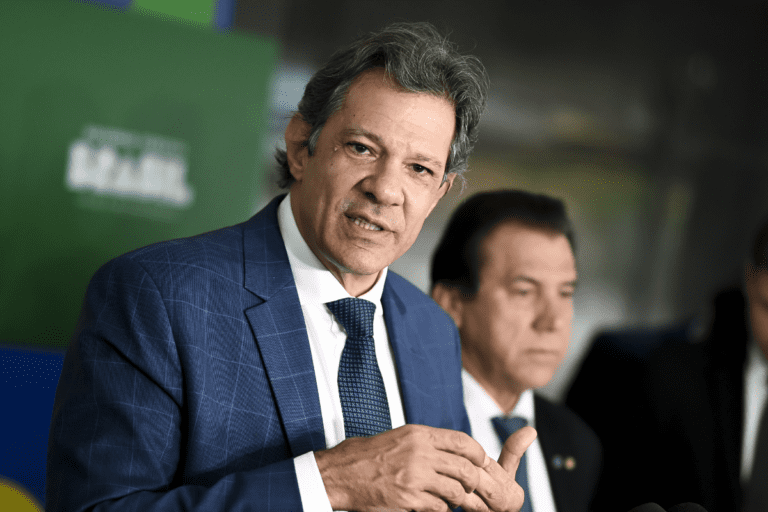 Governo brasileiro estuda medidas para proteger o setor siderúrgico