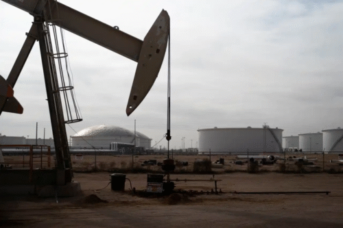 Petróleo registra queda de 2% com avanços nas negociações entre EUA e Irã