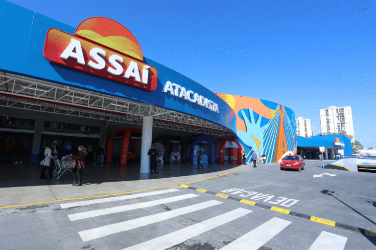 Assaí lança emissão de debêntures de R$ 1,5 bilhão para refinanciamento financeiro