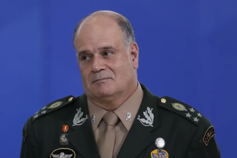 Moraes repreende general Freire Gomes em audiência no STF sobre trama golpista