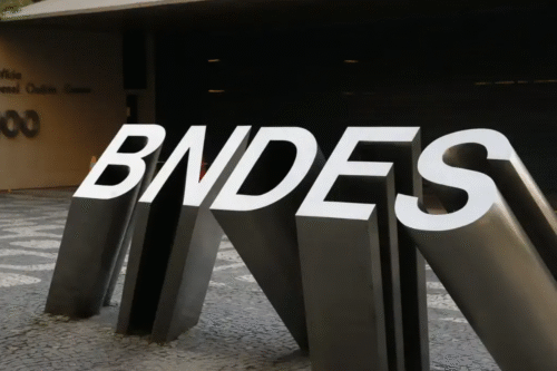 BNDES investirá bilhões em renda variável com foco em economia verde e inovação