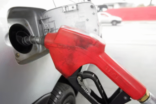 Corte na ANP paralisa fiscalização e ameaça qualidade dos combustíveis no Brasil