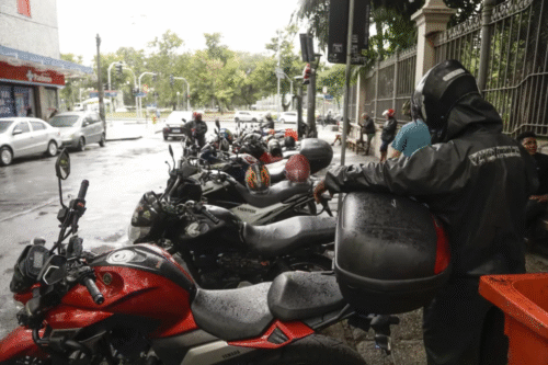 Senado aprova crédito para mototaxistas comprarem veículos novos e seminovos