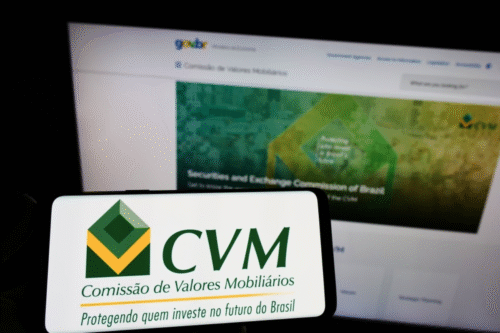 CVM divulga lista com nove companhias abertas inadimplentes em julho