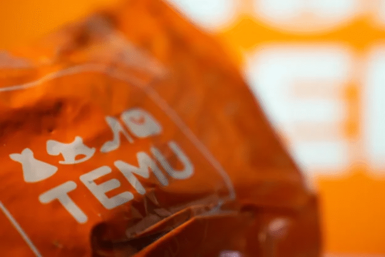 Embalagem de entrega da Temu