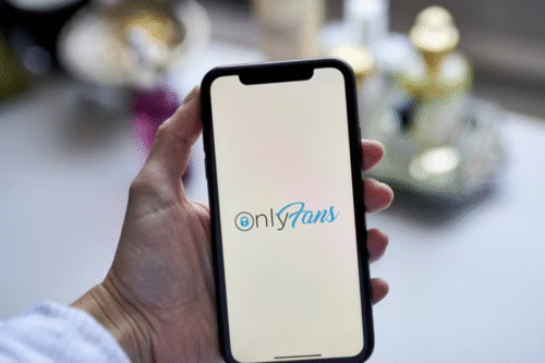 Logo do OnlyFans em um celular