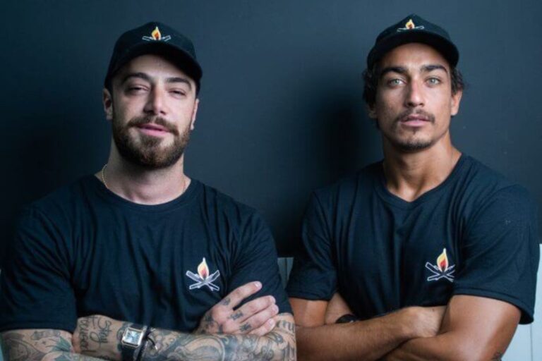 Felipe Tito e Gabriel Farrel, sócios na pizzaria Borda e Lenha. Imagem: Divulgação/Borda e Lenha