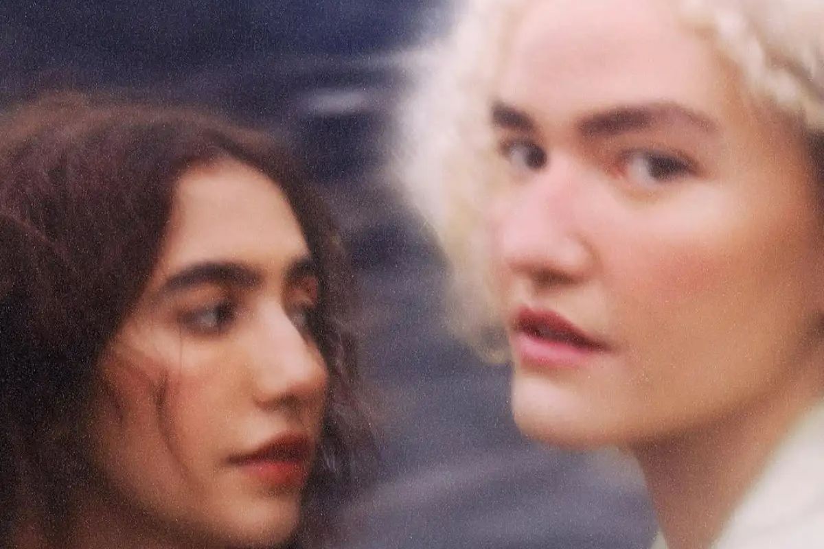 Foto de Ana e Vitória do grpo Anavitória