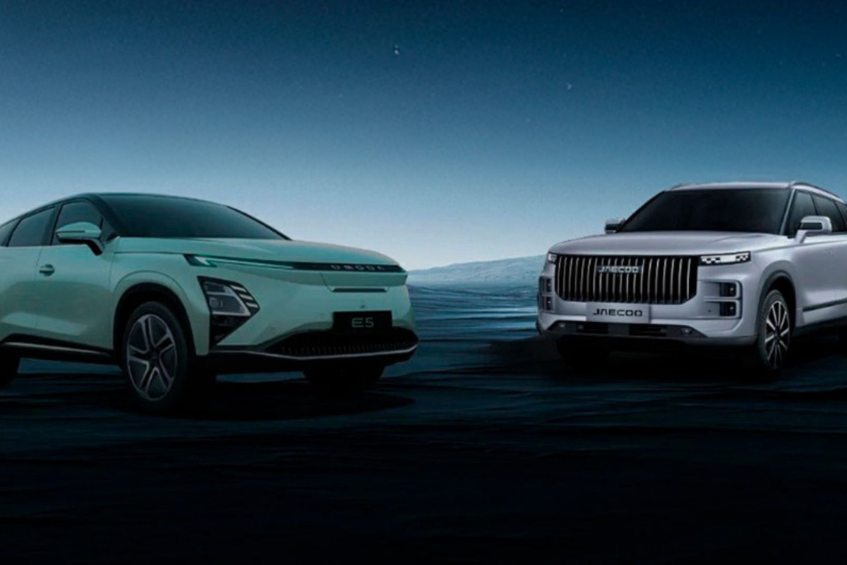 Foto de divulgação dos modelos Omoda E5 e Jaecoo 7 do Grupo Chevy