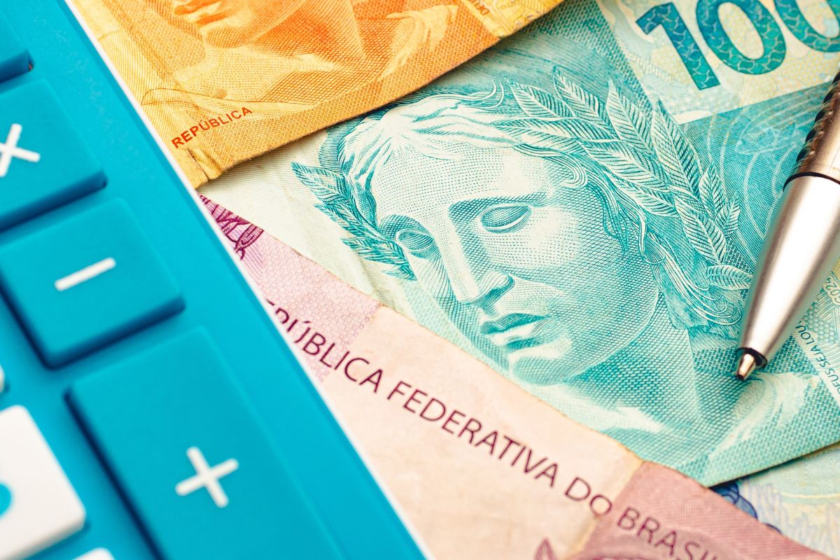 cédulas e calculadora