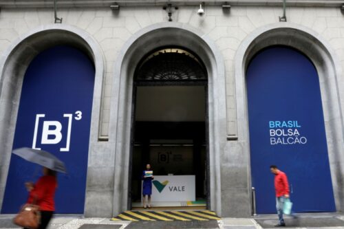 Fachada do edifício da B3, a Bolsa de Valores do Brasil, em São Paulo.