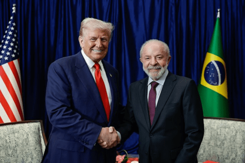 Presidente da República, Luís Inácio Lula da Silva, durante Encontro com o Presidente dos Estados Unidos, Donald Trump, durante a 47ª Cúpula da Associação de Nações do Sudeste Asiático.jpg
