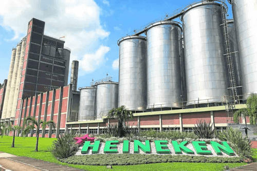 Foto cervejaria da Heineken.
