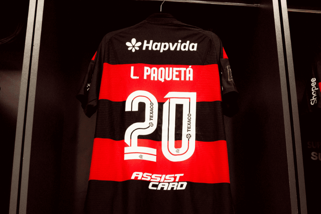 Camisa 20 do Flamengo de Lucas Paquetá
