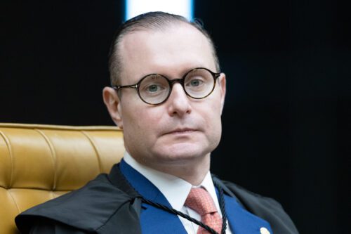 Cristiano Zanin em Sessão Plenária suspende eleição indireta