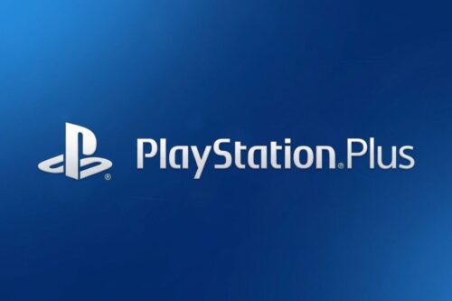 Um logotipo branco e prateado do PlayStation Plus, composto pelo símbolo icônico do controle do PlayStation à esquerda e pelo texto "PlayStation.Plus" à direita, centralizado em um fundo gradiente azul vibrante.