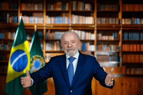 Foto Lula em pronunciamento de Dia da Mulher