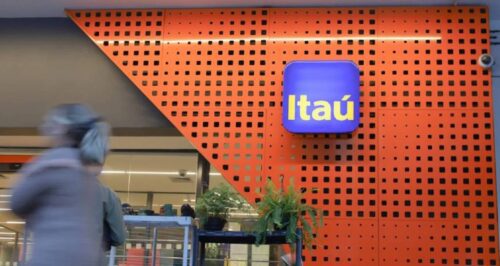 fachada itaú itub4