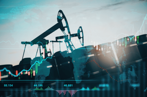 Conceito de aumento dos preços da gasolina com dupla exposição da tela digital com gráficos financeiros