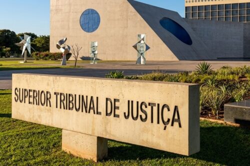 Fachada do edifício do Superior Tribunal de Justiça (STJ) em Brasília.
