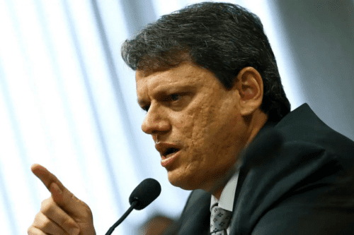 Foto do governador de São Paulo Tarcísio de Freitas.