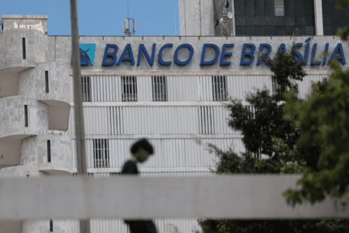 Foto da Fachada do Banco de Brasília.